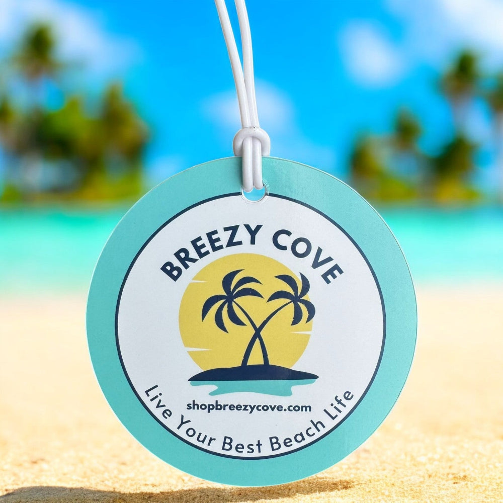 Front View of Luggage Tag – A close-up of the front side of the round luggage tag, highlighting its sleek, high-gloss laminated finish.